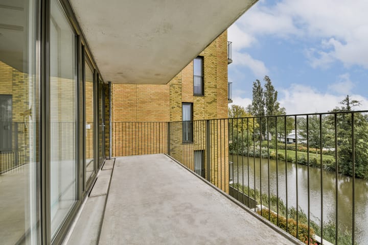 Foto 18 van van Maanenstraat 84