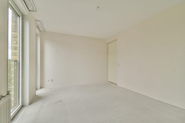 Foto 21 van van Maanenstraat 84