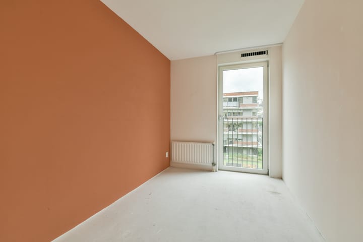 Foto 22 van van Maanenstraat 84