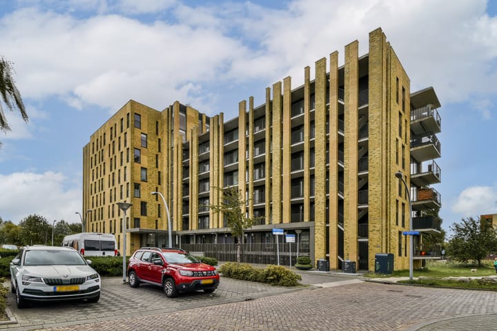 Foto 28 van van Maanenstraat 84