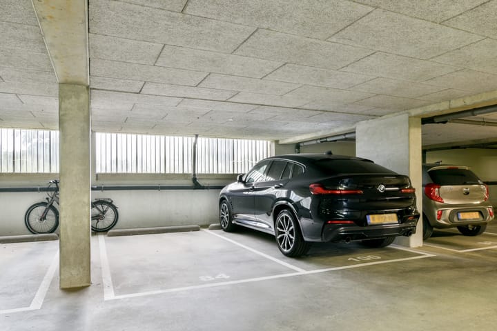 Foto 27 van van Maanenstraat 84