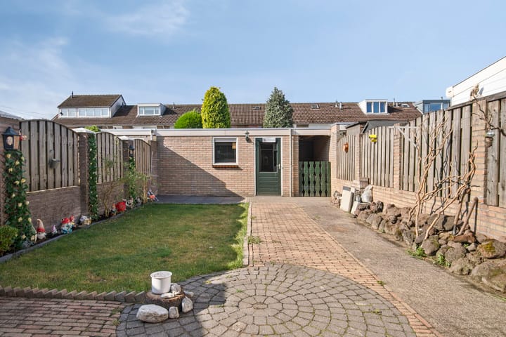 Foto 2 van Kamillestraat 30