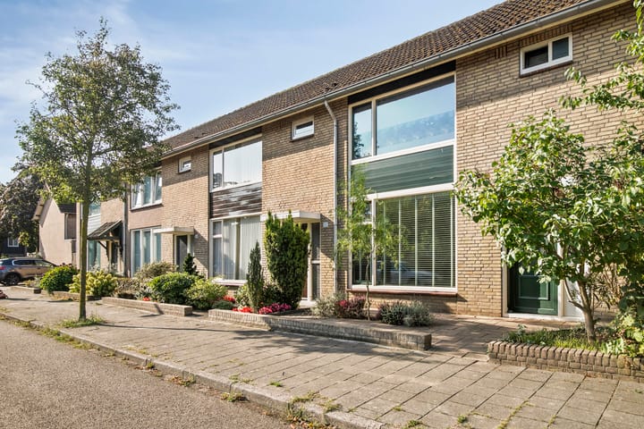 Foto 6 van Kamillestraat 30