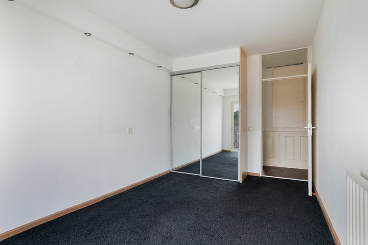 Photo 23 of Kopspoor 99