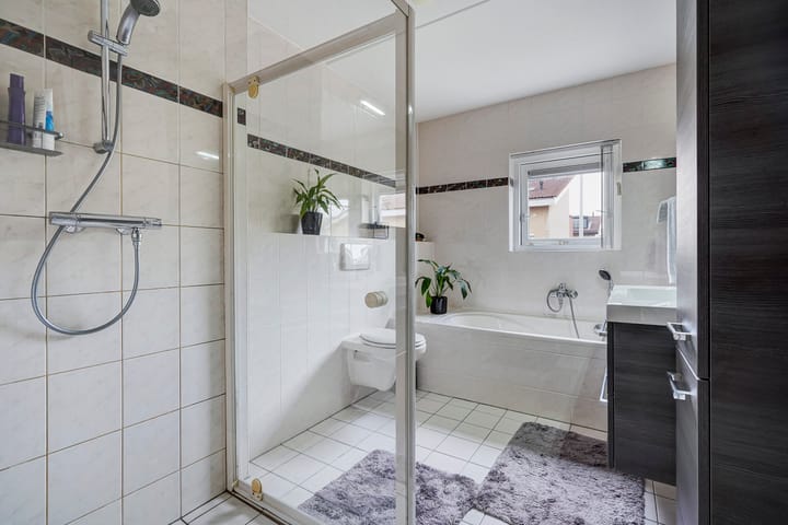 Photo 31 of Karekiet 47