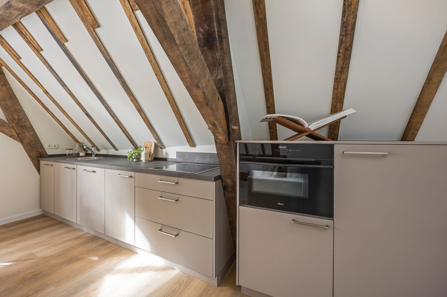 Foto 4 van Tongersestraat 66-C