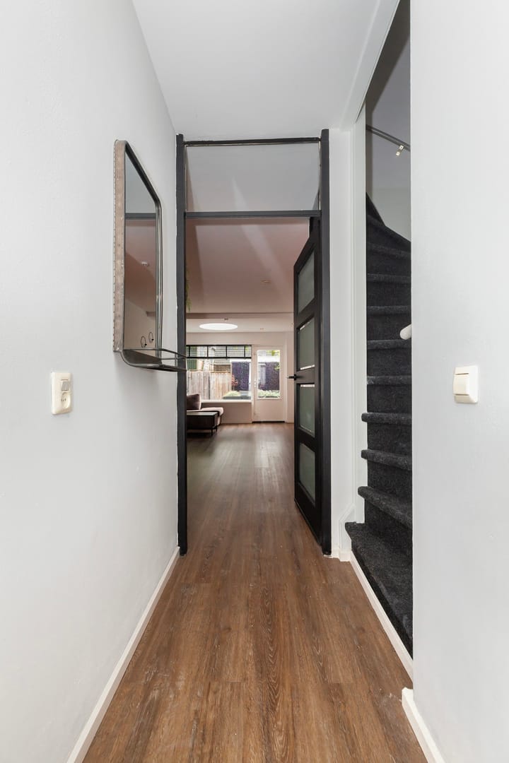 Photo 5 of Merwedehof 19