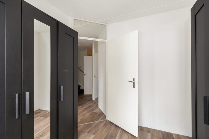 Photo 31 of Merwedehof 19