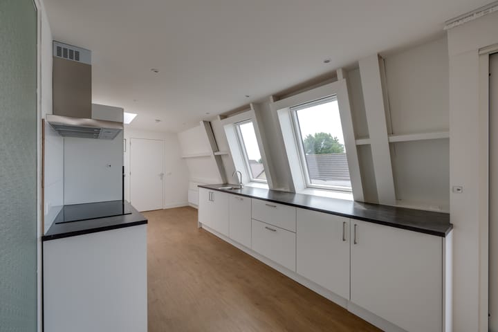 Photo 2 of St. Janstraat 8-D