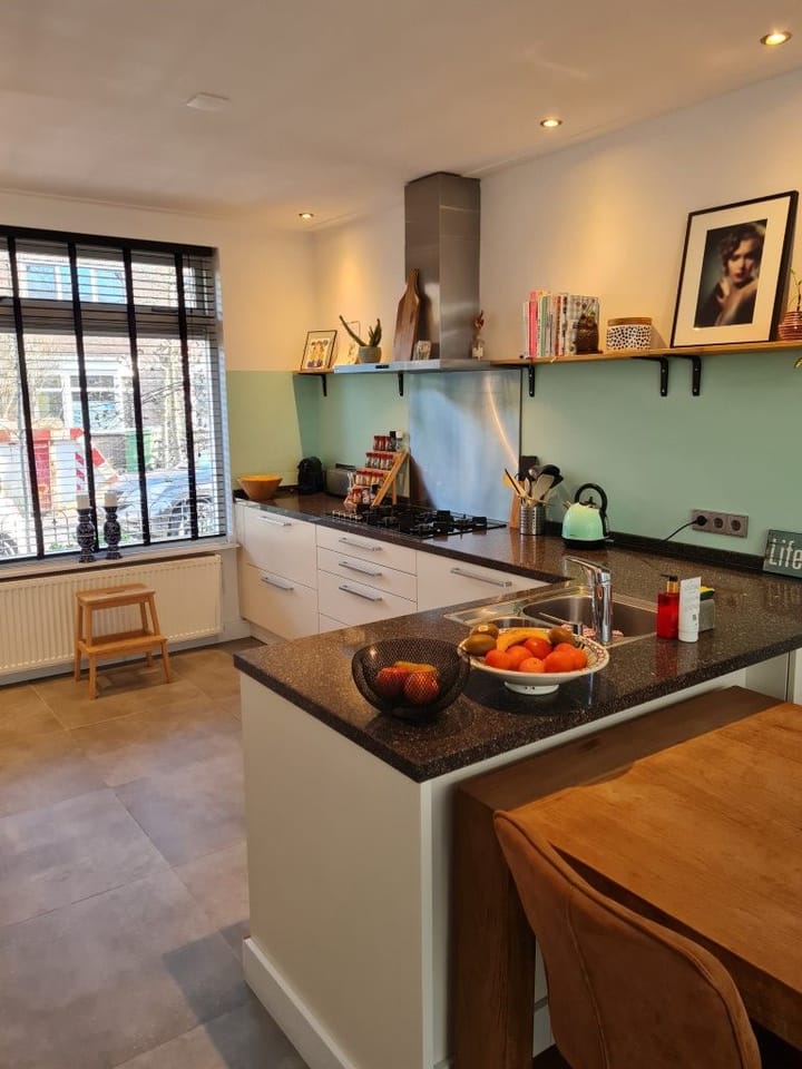 Foto 11 van Van 't Hoffstraat 55