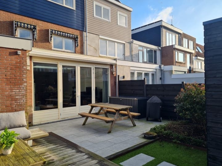 Foto 19 van Van 't Hoffstraat 55