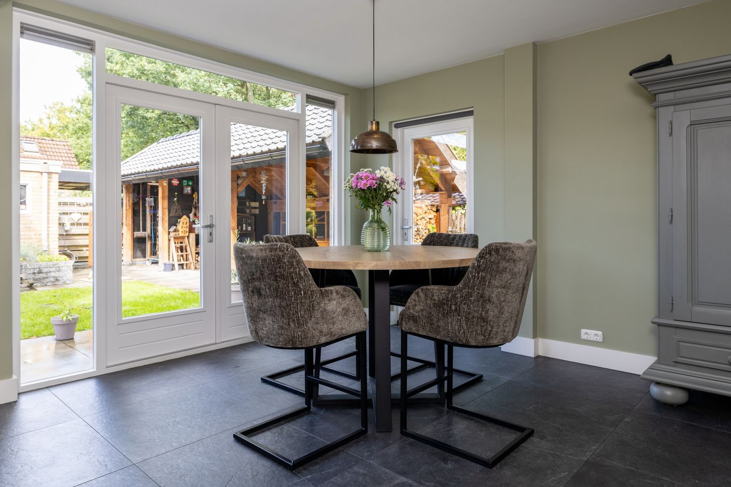 Foto 14 van Van Karnebeekstraat 22