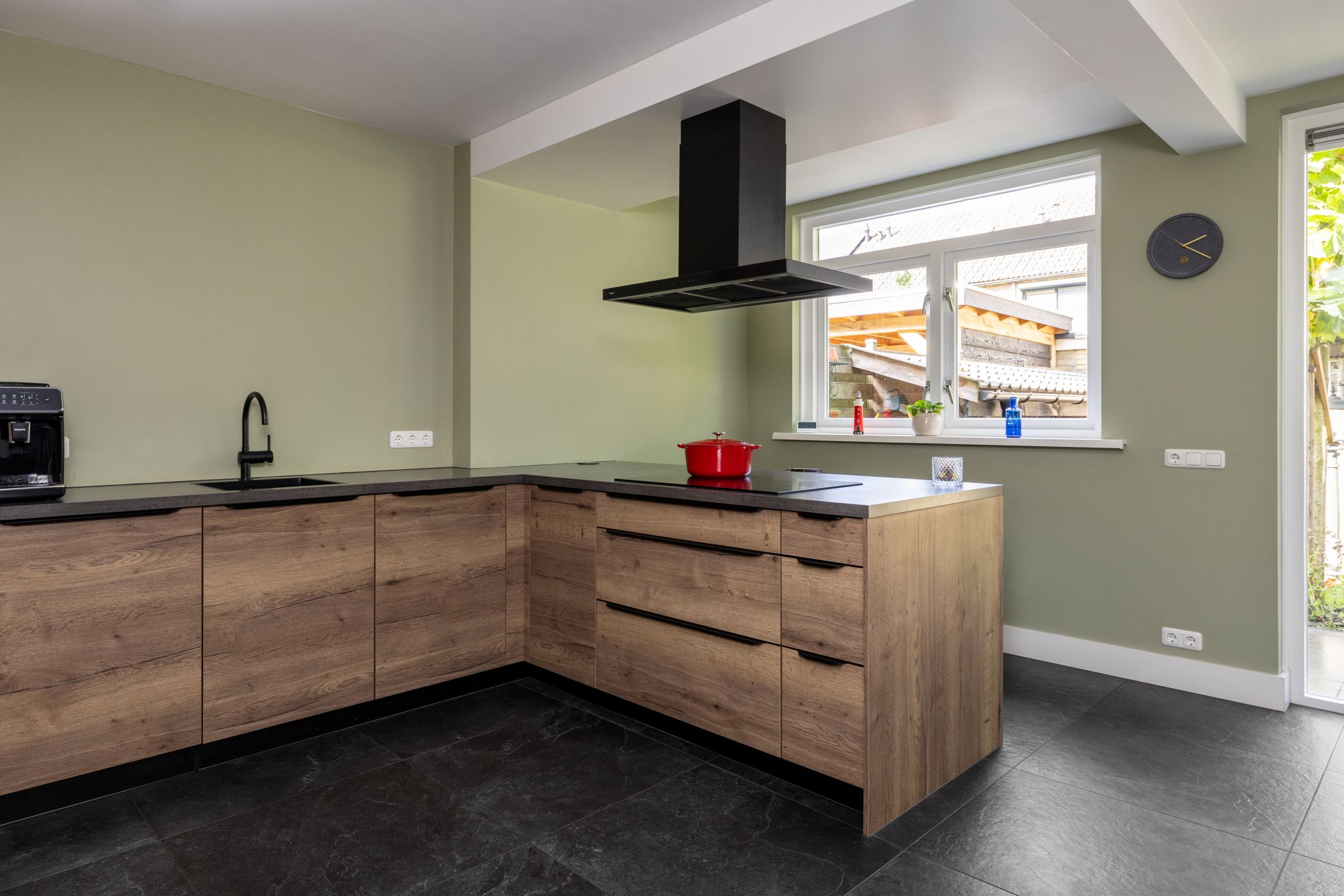 Foto 15 van Van Karnebeekstraat 22