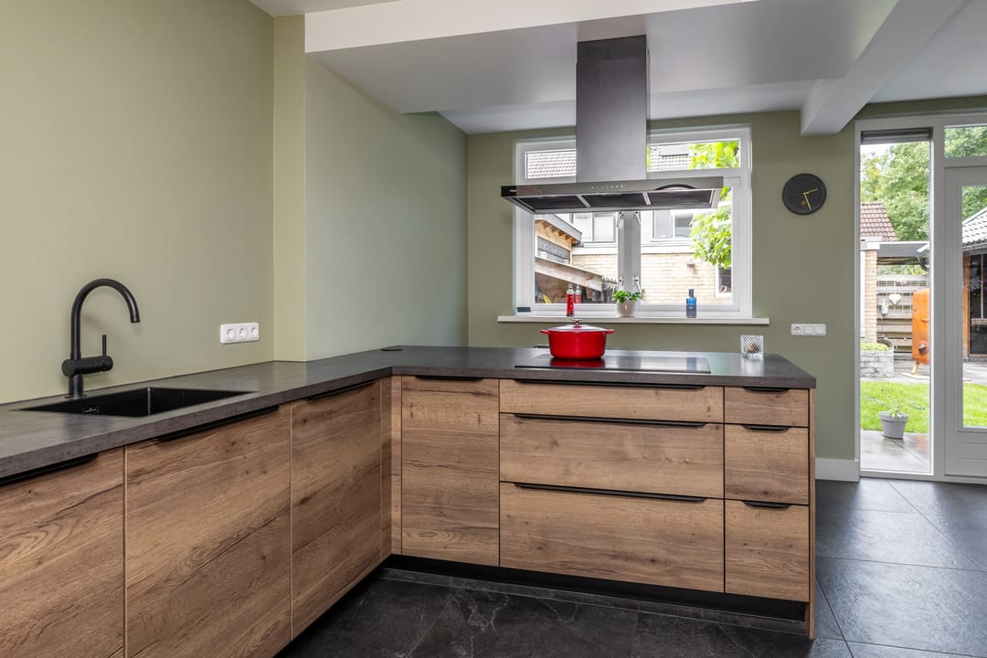 Foto 16 van Van Karnebeekstraat 22