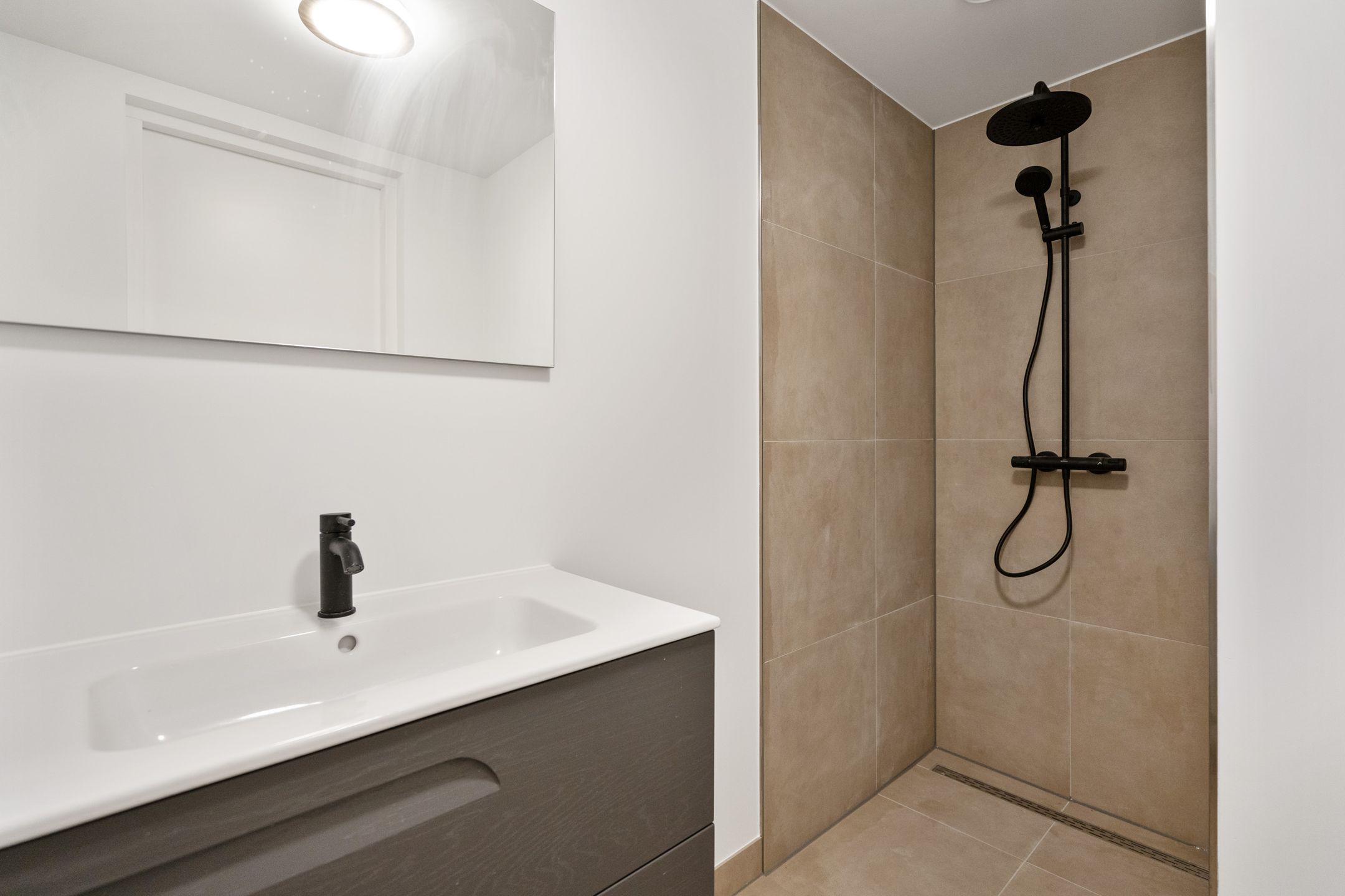 Photo 12 of Amsterdamsevaart 20-D