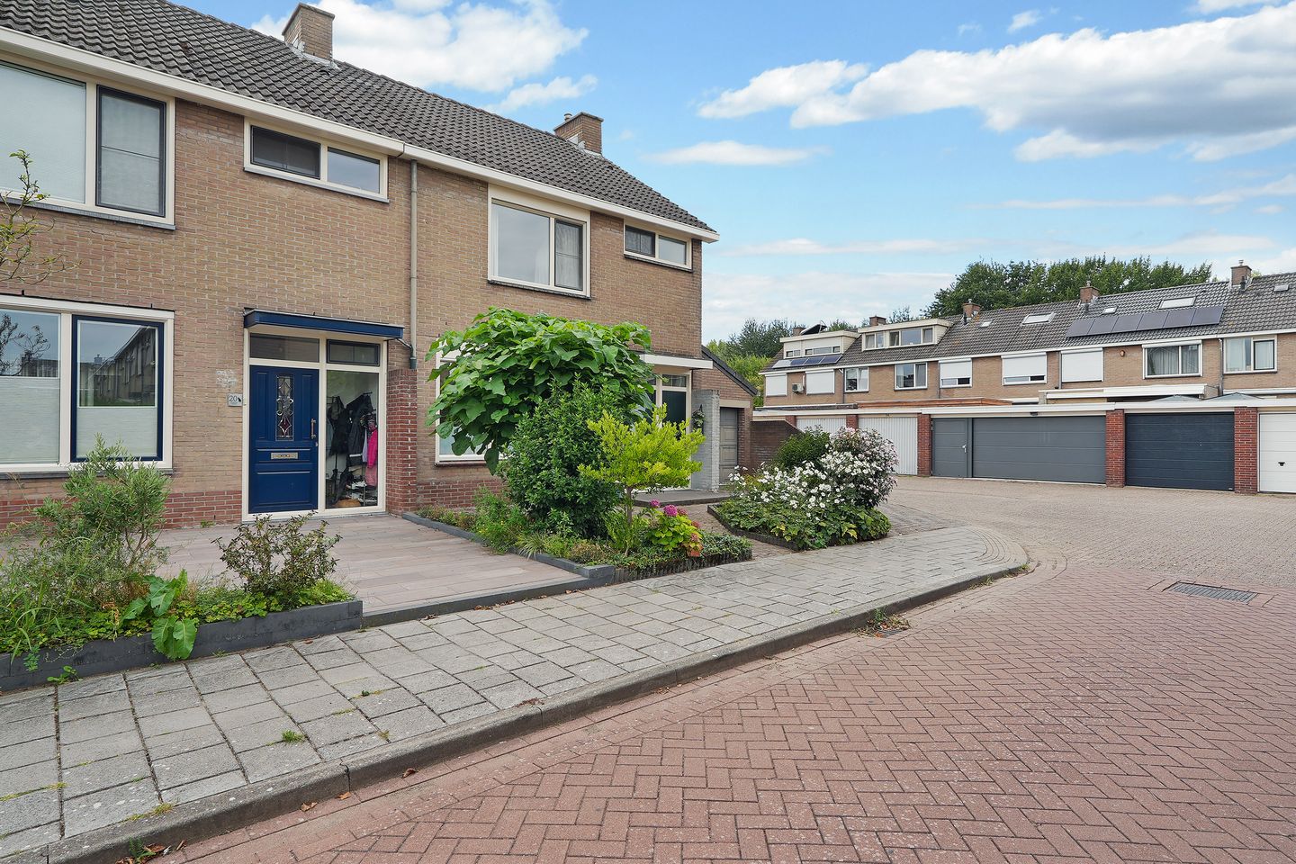 Photo 4 of Adriatischezeestraat 18