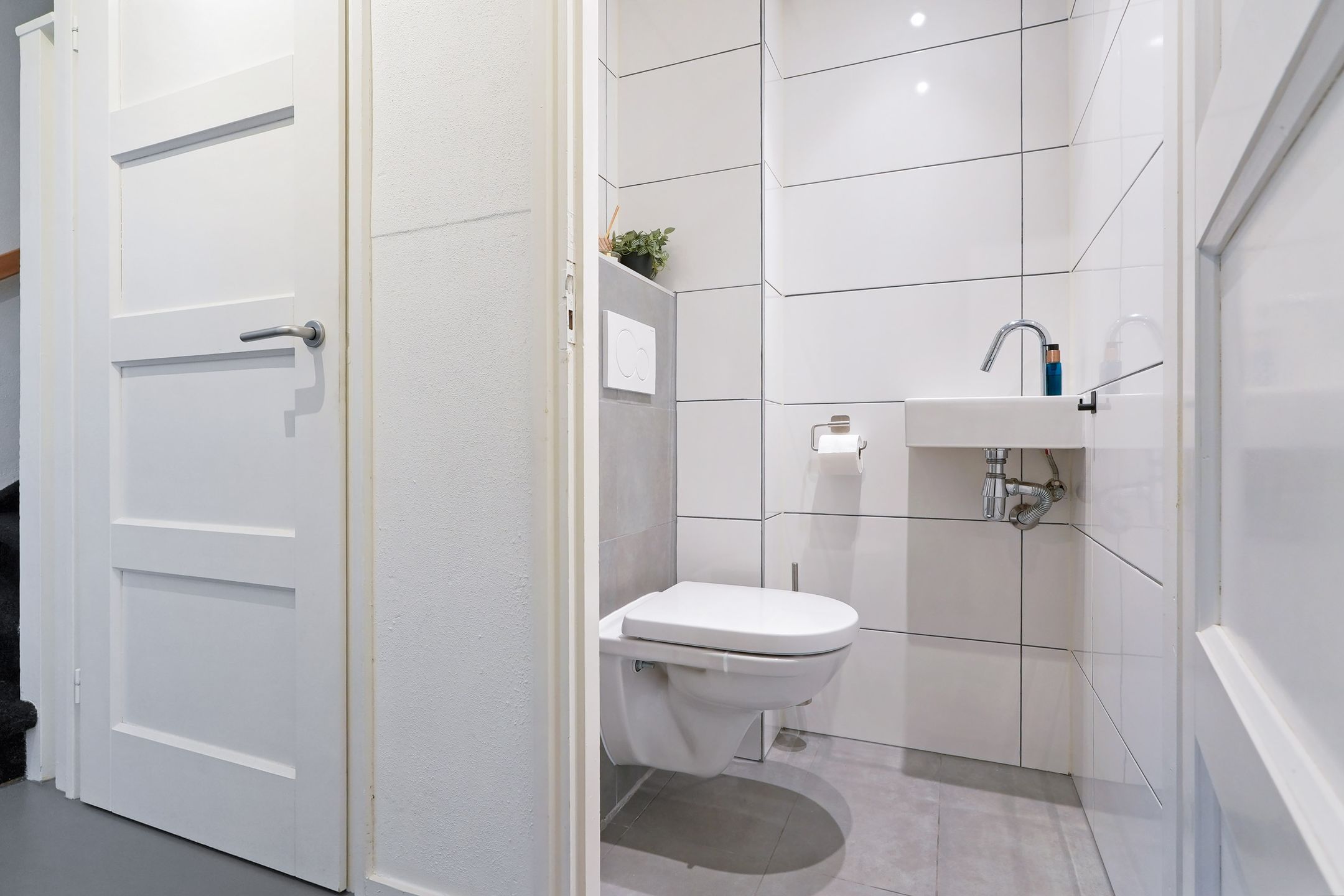 Photo 6 of Adriatischezeestraat 18