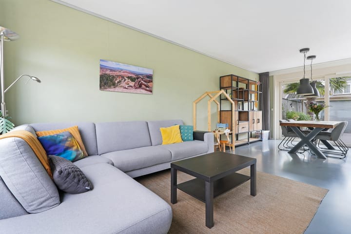 Foto 8 van Adriatischezeestraat 18