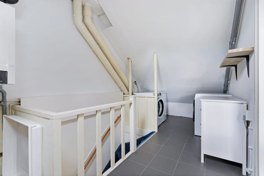 Photo 32 of Adriatischezeestraat 18