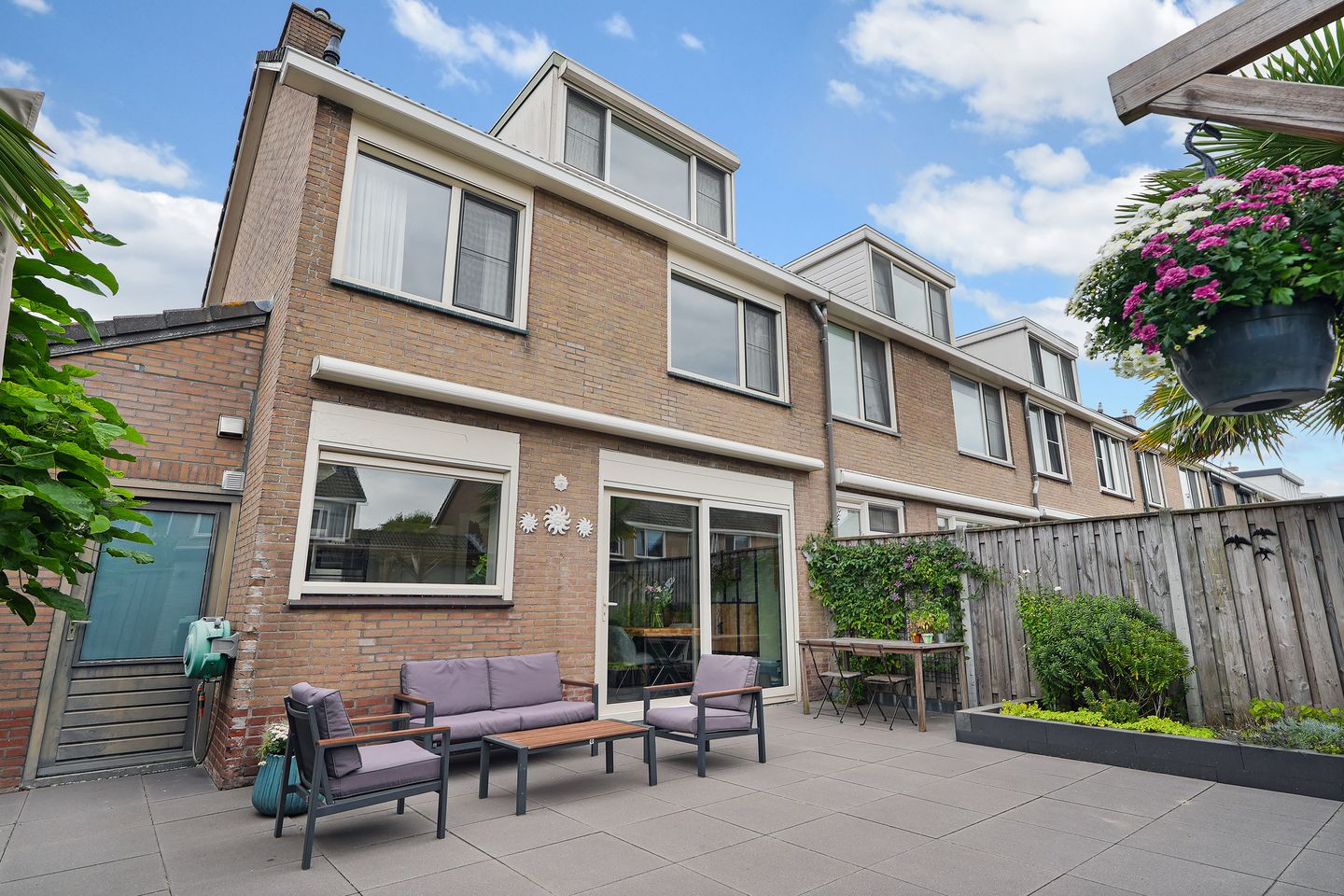 Photo 35 of Adriatischezeestraat 18