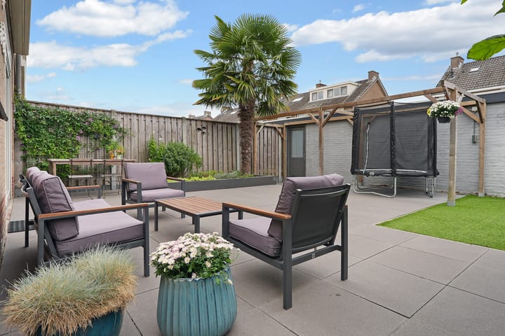 Foto 33 van Adriatischezeestraat 18