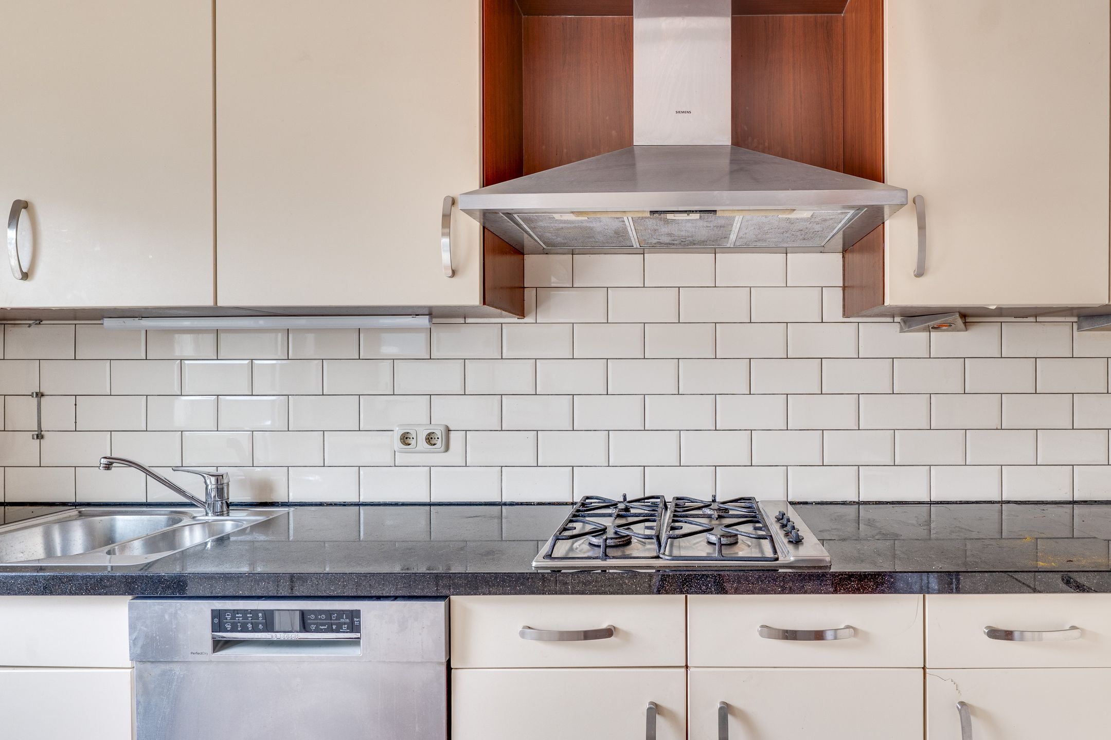 Photo 18 of Maternusstraat 27