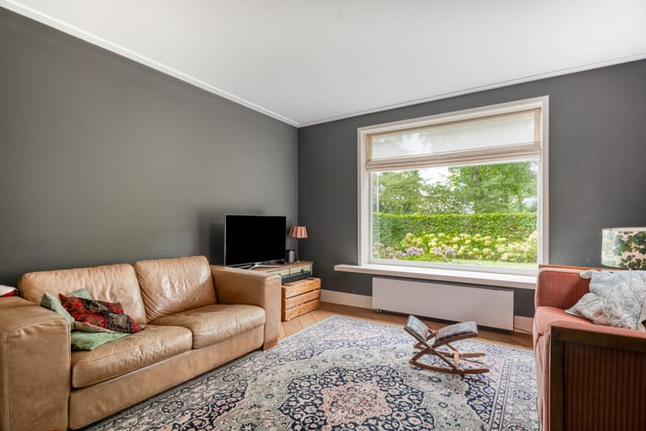 Photo 13 of Parallelweg 95