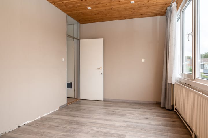 Photo 14 of Zwanenveld 2745