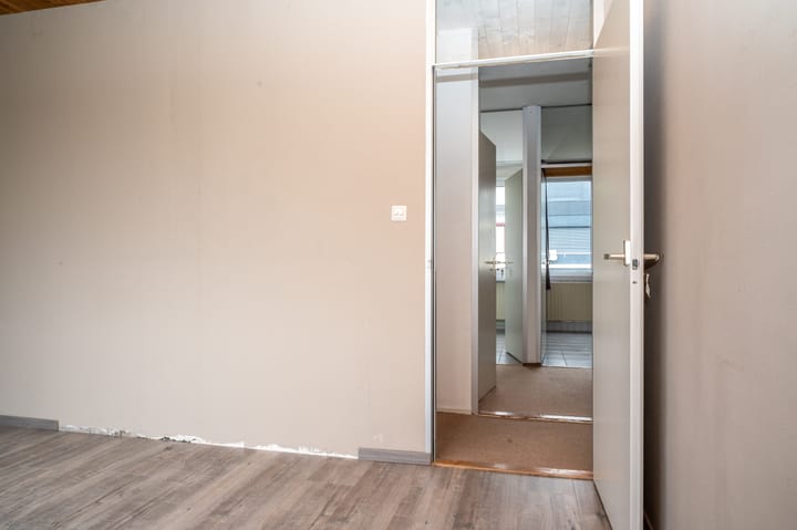 Photo 15 of Zwanenveld 2745