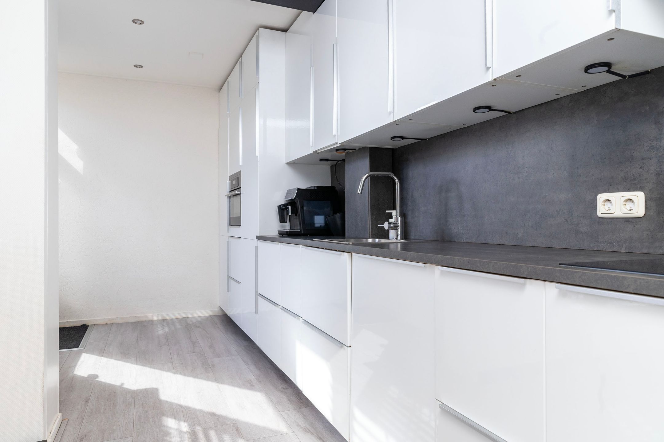 Foto 3 van Dahliastraat 1