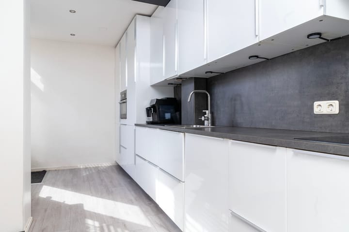 Foto 3 van Dahliastraat 1