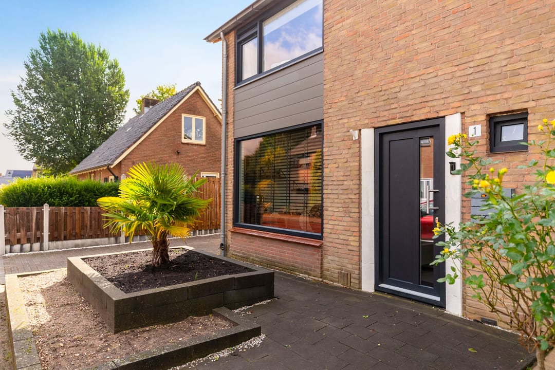 Foto 7 van Dahliastraat 1