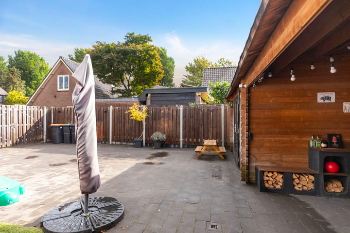 Foto 26 van Dahliastraat 1