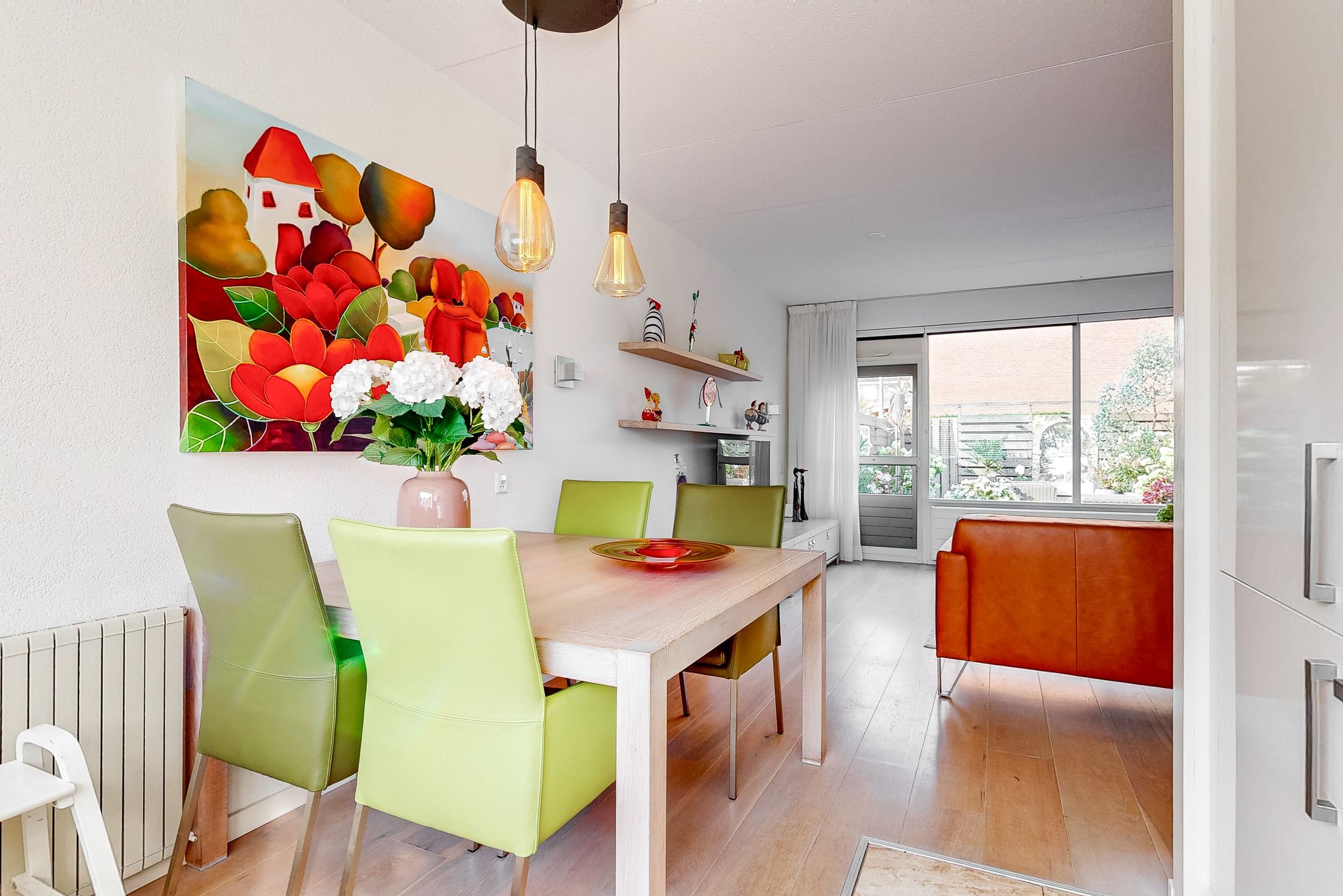 Photo 9 of Schweitzerstraat 48