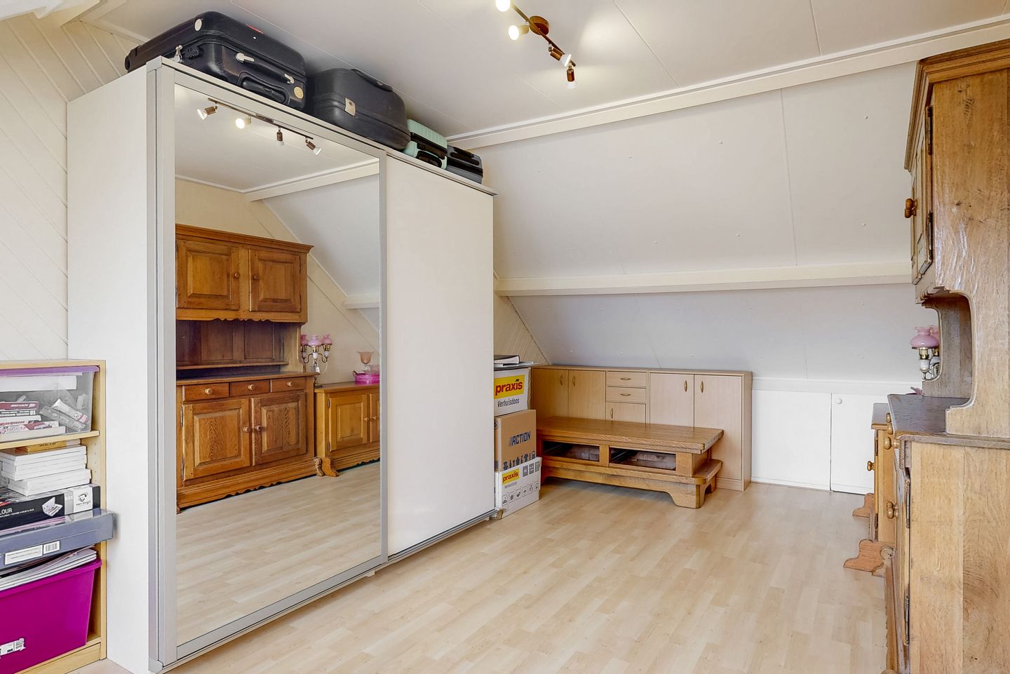 Photo 20 of Schweitzerstraat 48