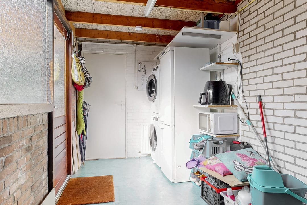 Photo 22 of Schweitzerstraat 48