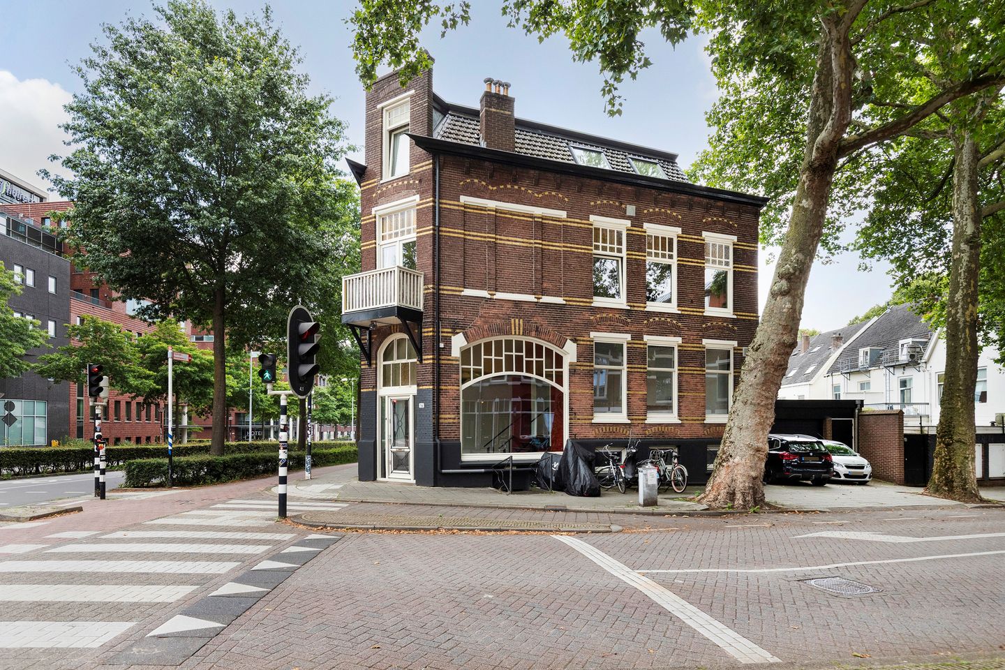 View photo 4 of Stationsstraat 16