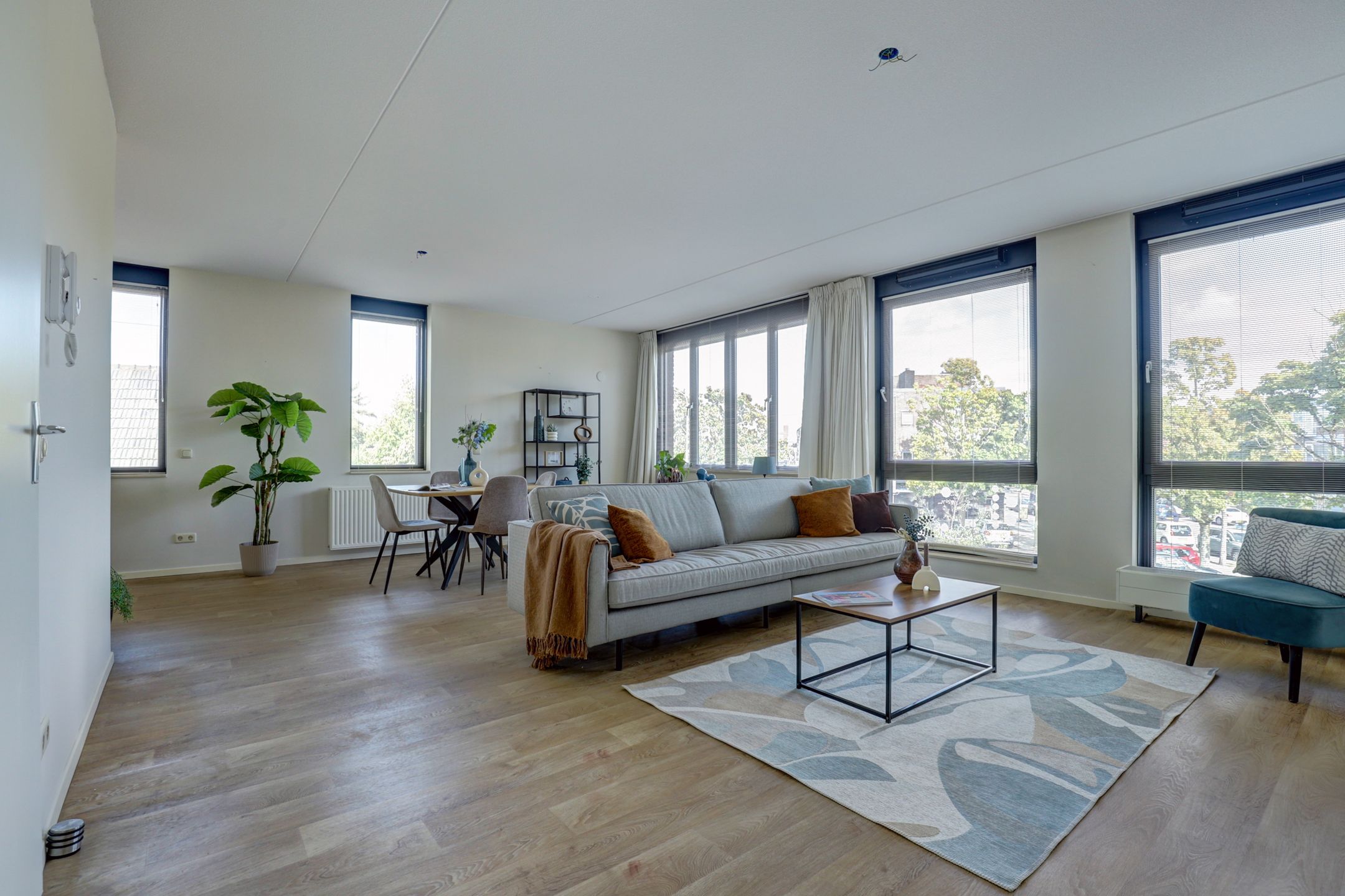 Foto 12 van Dikkeboomweg 40