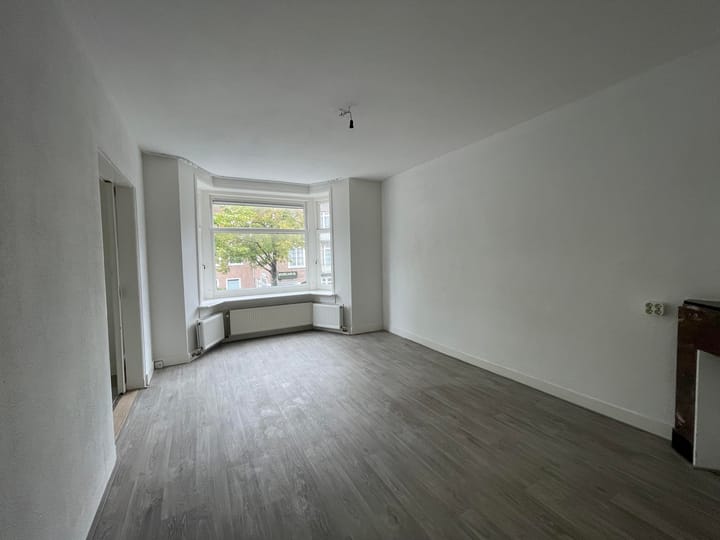 Photo 2 of Uiterwaardenstraat 61-1