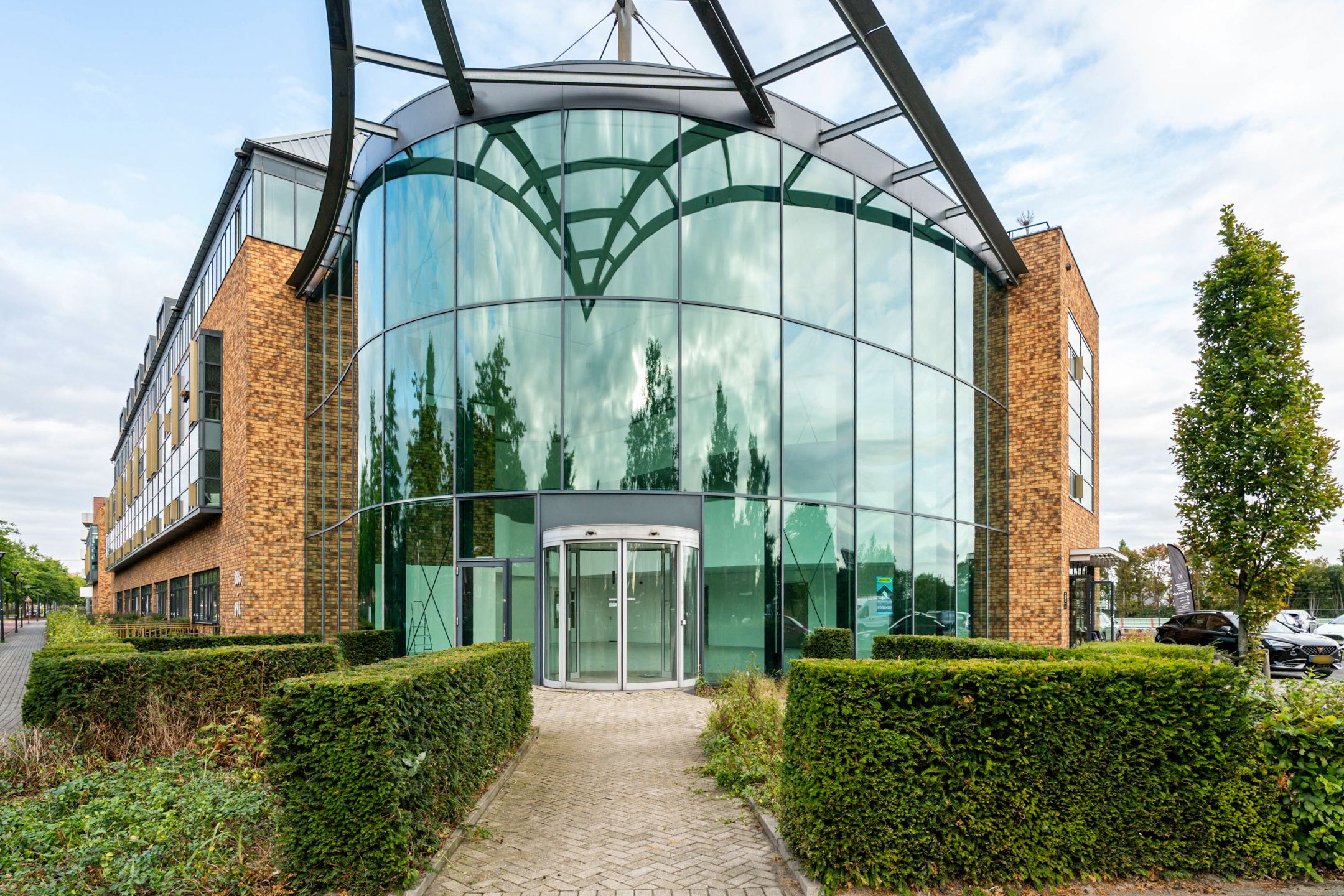 Photo 4 of The Rhino