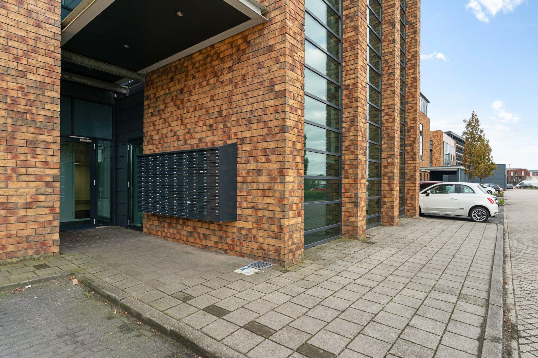 Photo 9 of Fascinatio Boulevard 890-Y