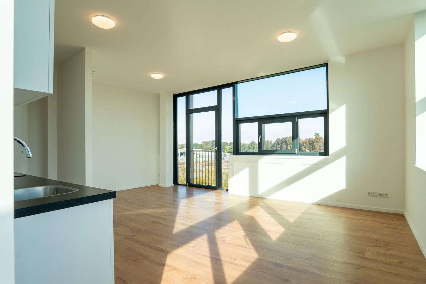 Photo 20 of Fascinatio Boulevard 890-Y