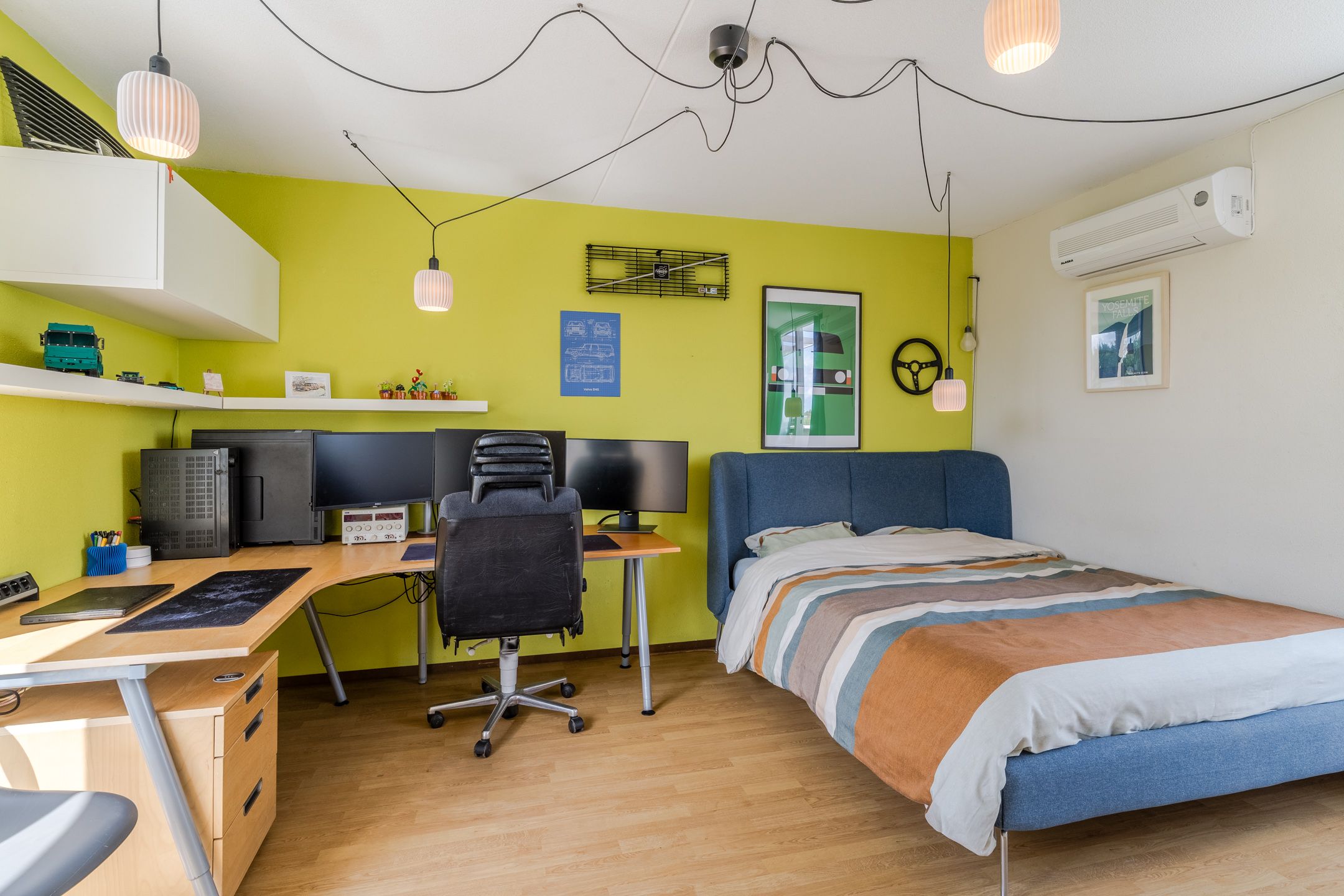 Photo 33 of Laan van Tolkien 195