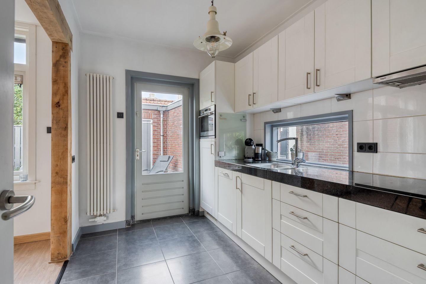 Photo 19 of St. Maartenstraat 2