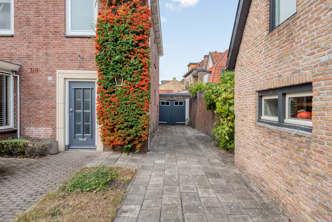 Photo 38 of St. Maartenstraat 2