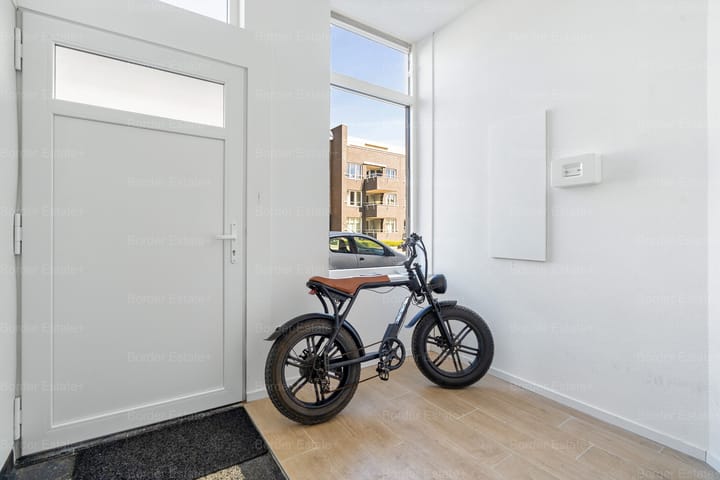 Foto 3 van Scharnerweg 13-B02