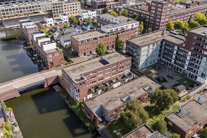 Foto 43 van Erich Salomonstraat 84