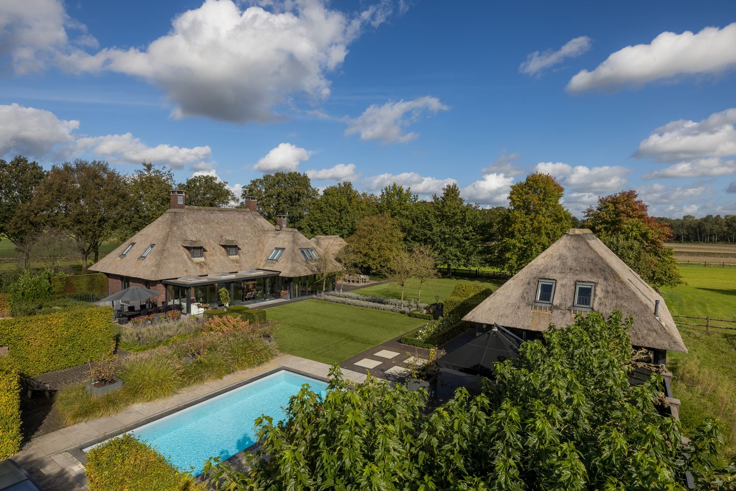 View photo 1 of Boterhurken 12