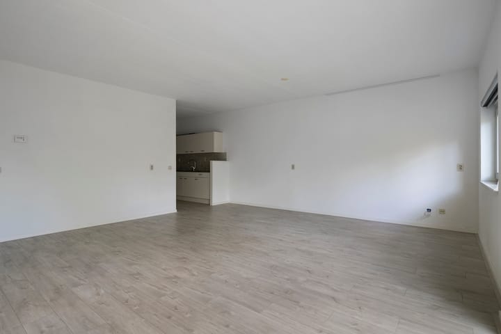 Foto 10 van Muiderstraat 49