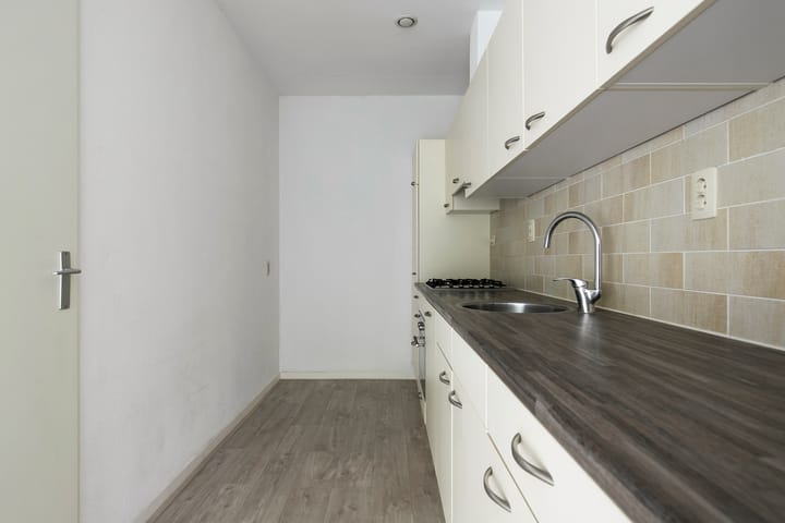 Foto 12 van Muiderstraat 49